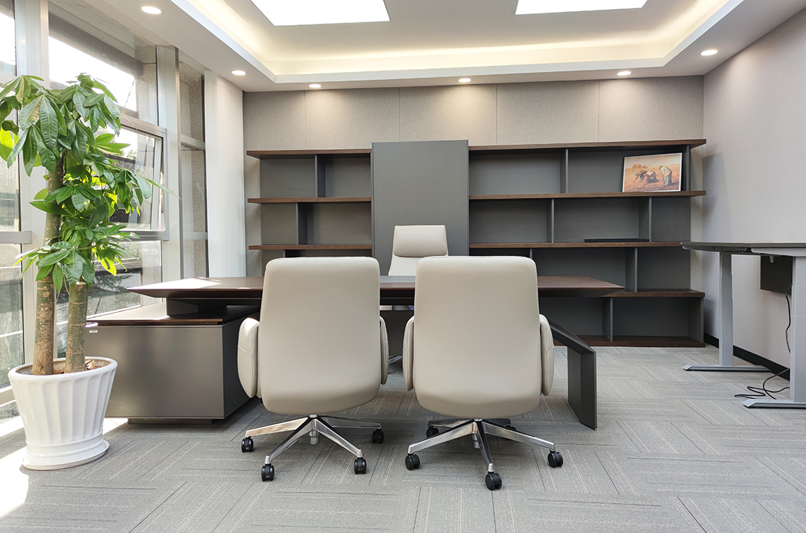 外(wai)資(zi)企(qi)業(ye)辦公傢(jia)具(ju)採購定(ding)製總裁辦公(gong)槕(zhuo)